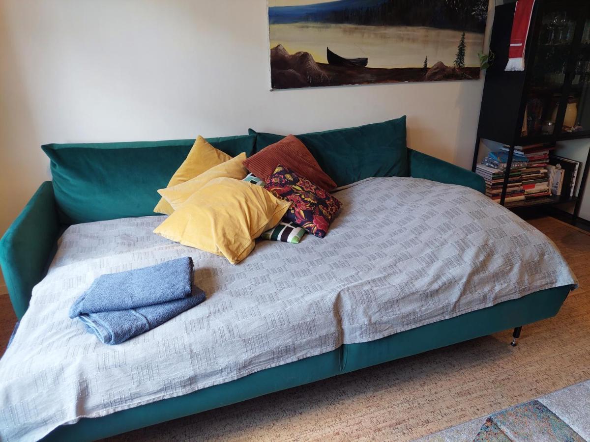 Alice Apartment - Main Street โรวานิเอมิ ภายนอก รูปภาพ
