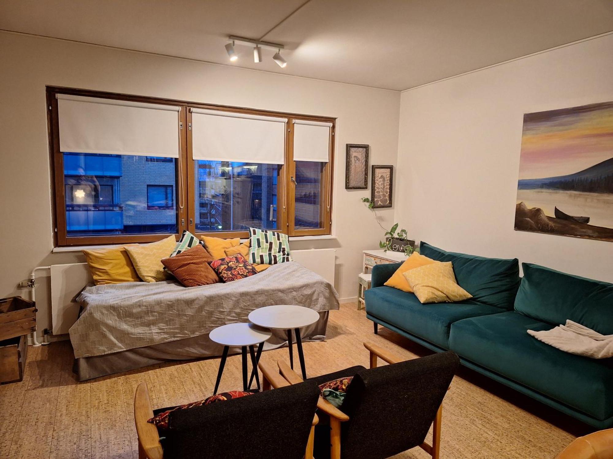 Alice Apartment - Main Street โรวานิเอมิ ภายนอก รูปภาพ